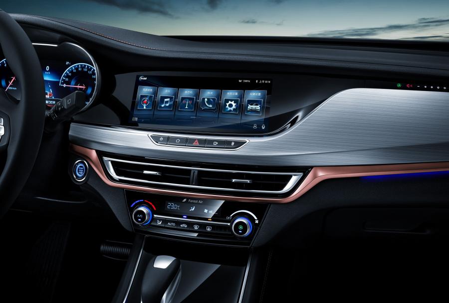 Детали интерьера ChangAn Eado XT 2018 года  (фото 12 из 19)
